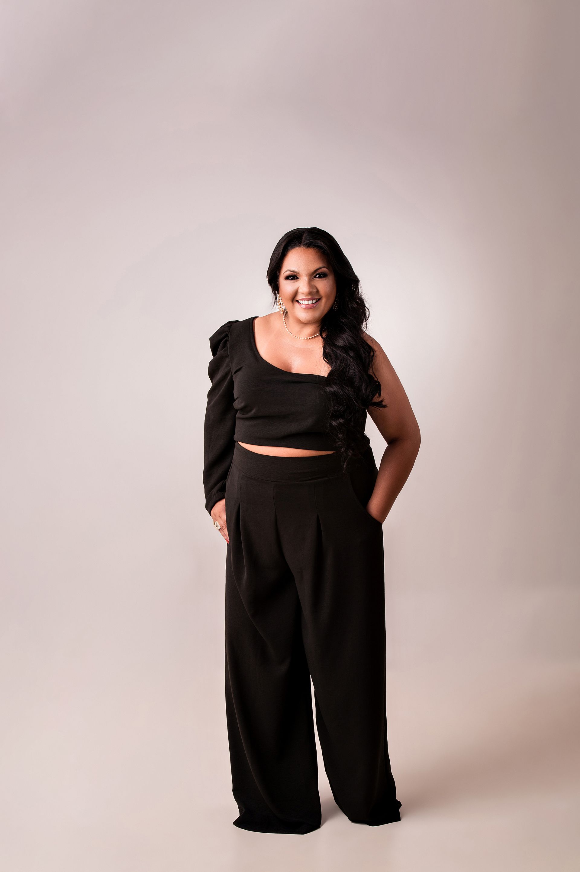 Retrato Corporativo de Dra. Cynthia Ferreira – Dentista Especialista em Estética Bucal e Lentes de Contato Dental - 2 - 1