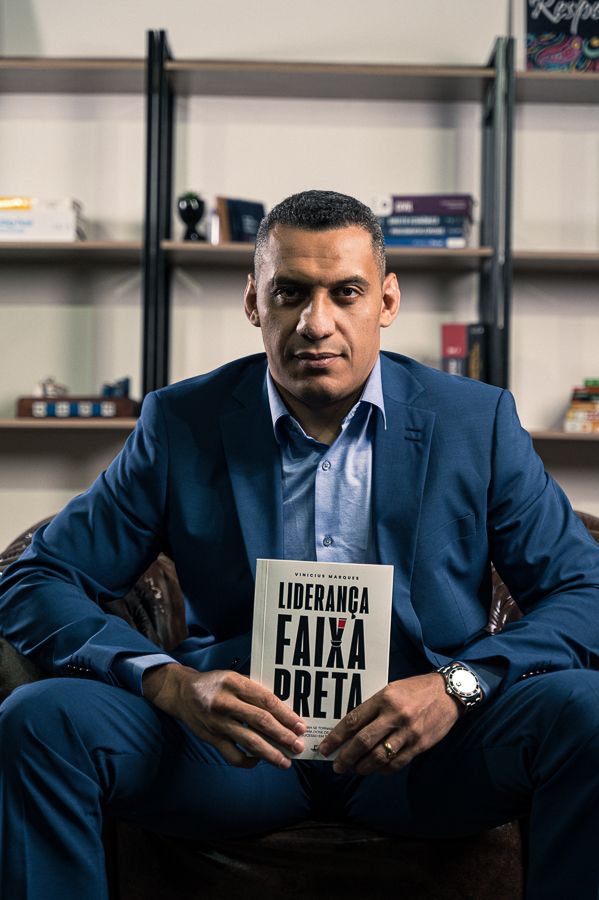 Vinicius - Empresário e Escritor: O Retrato do Sucesso Empresarial - 2 - 1