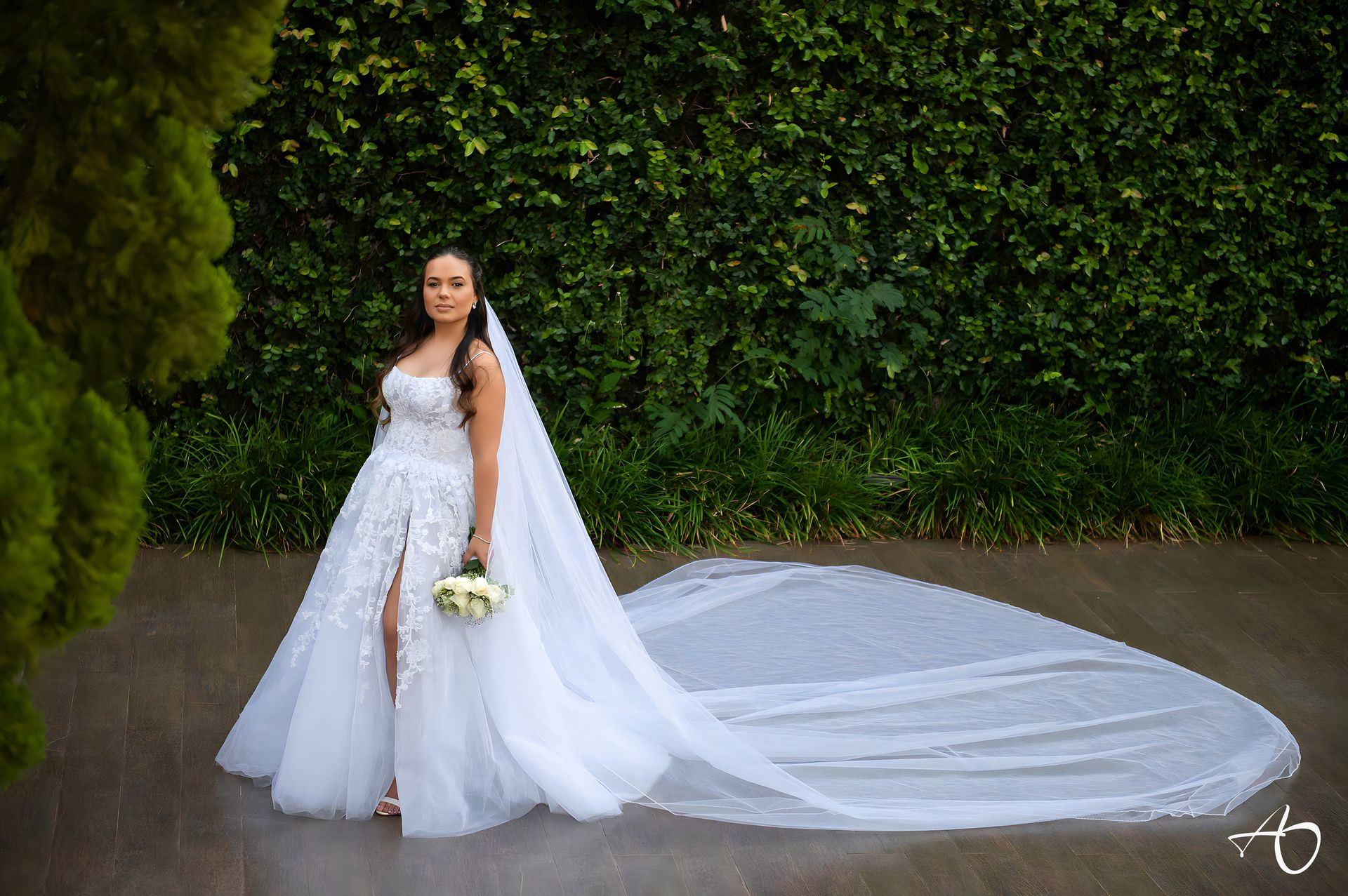 Prova do Vestido de Noiva Dayene – Um Momento Único em Uberlândia-MG - 2 - 1