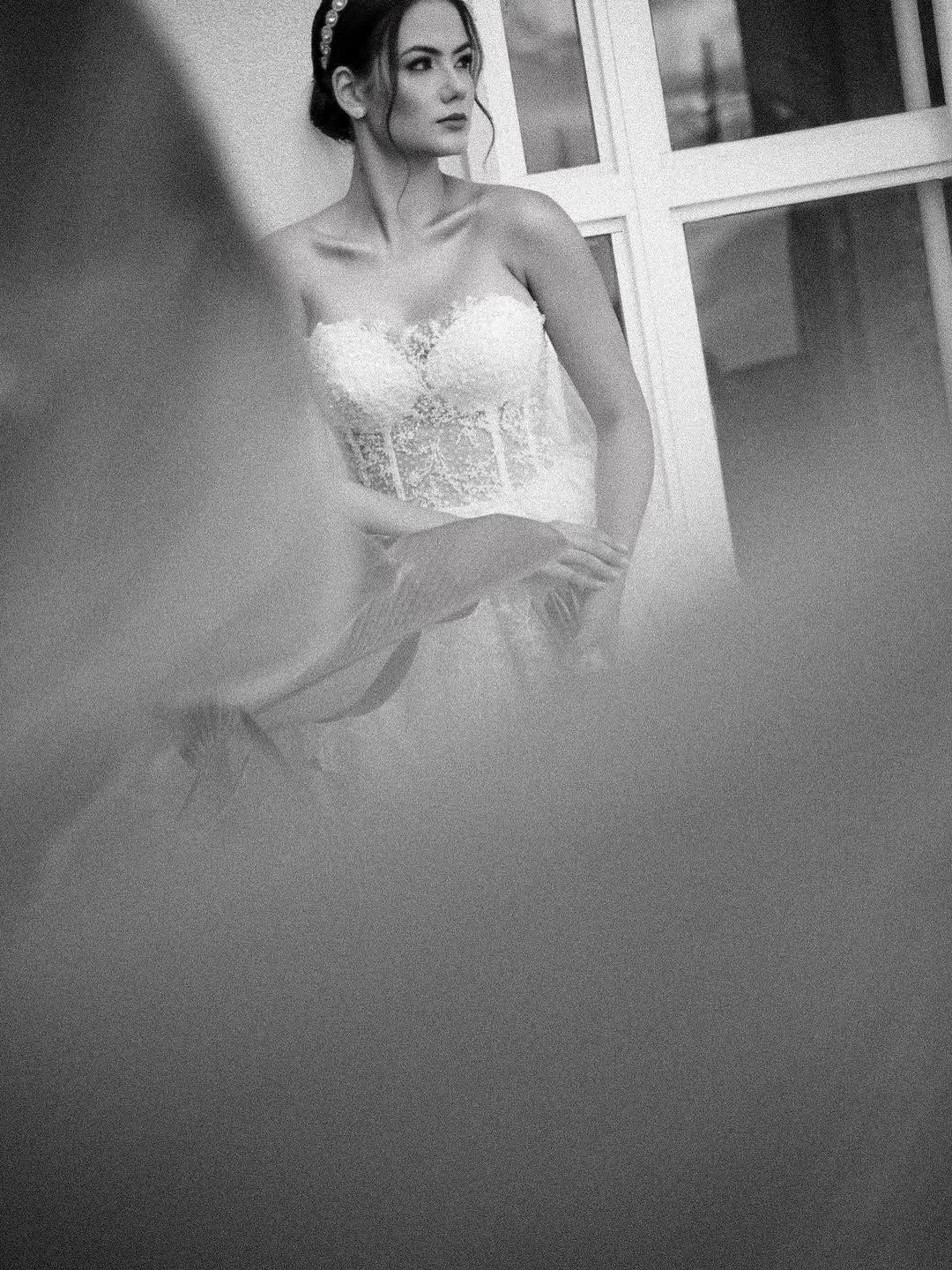 Editorial Primazia em Uberaba: Vestidos de Noiva 2026 e 2027 que unem elegância, modernidade e personalidade - 2 - 34