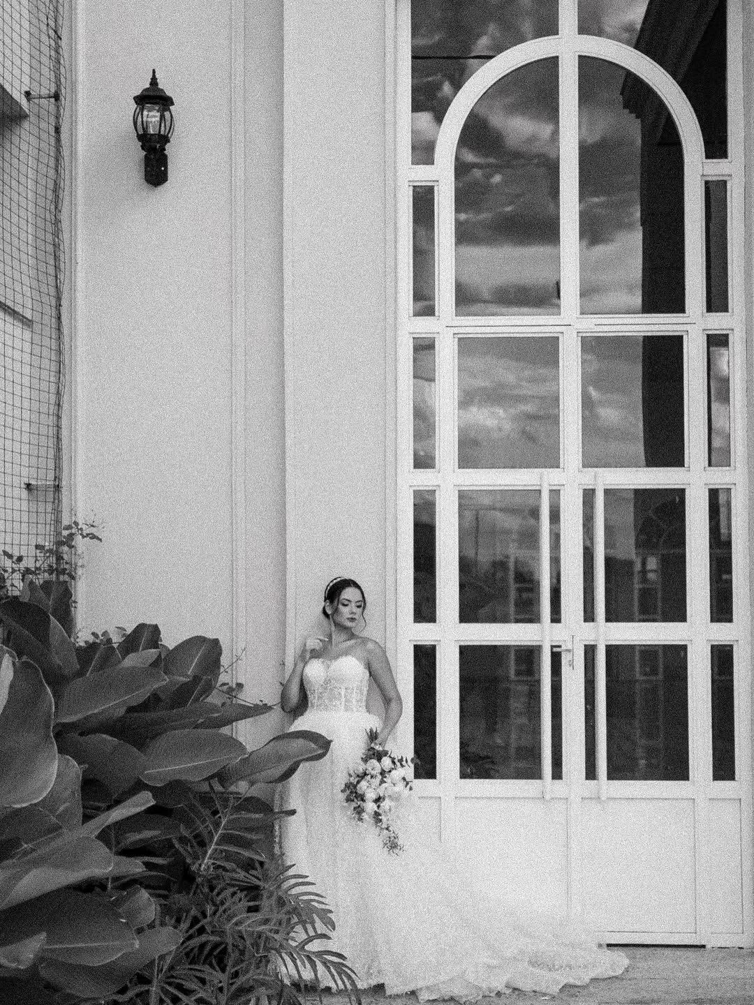 Editorial Primazia em Uberaba: Vestidos de Noiva 2026 e 2027 que unem elegância, modernidade e personalidade - 2 - 35