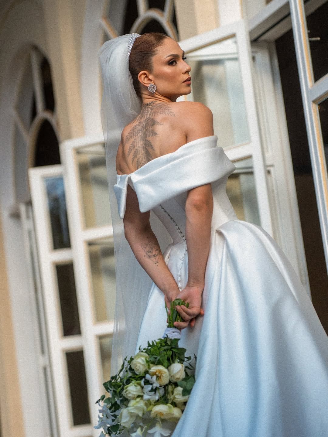Editorial Primazia em Uberaba: Vestidos de Noiva 2026 e 2027 que unem elegância, modernidade e personalidade - 2 - 19