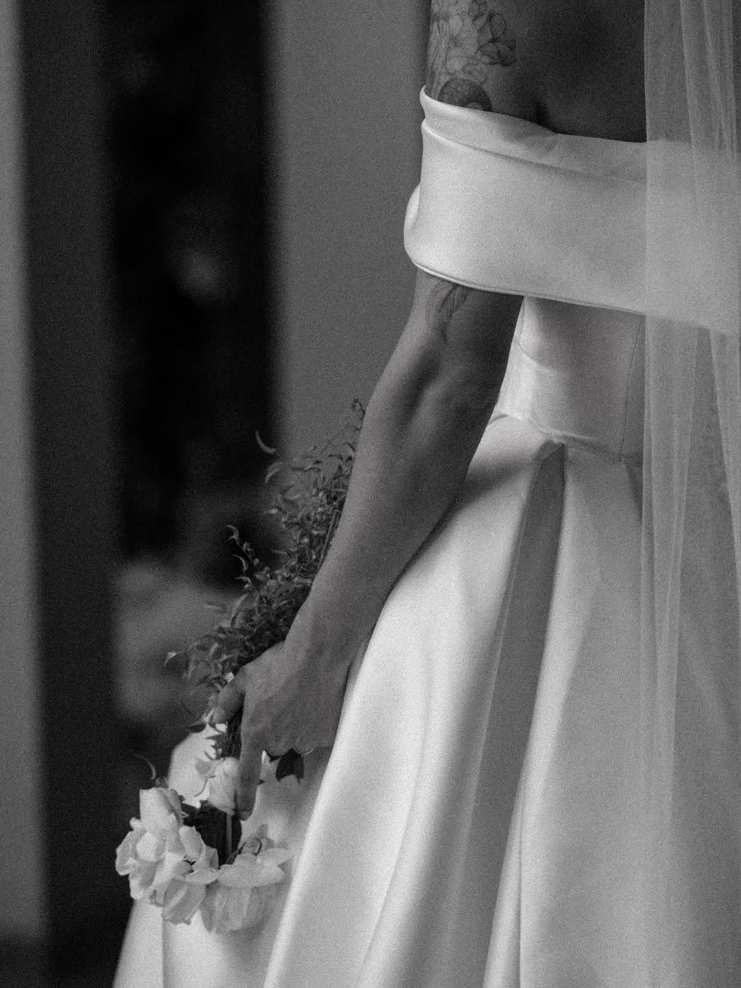 Editorial Primazia em Uberaba: Vestidos de Noiva 2026 e 2027 que unem elegância, modernidade e personalidade - 2 - 15