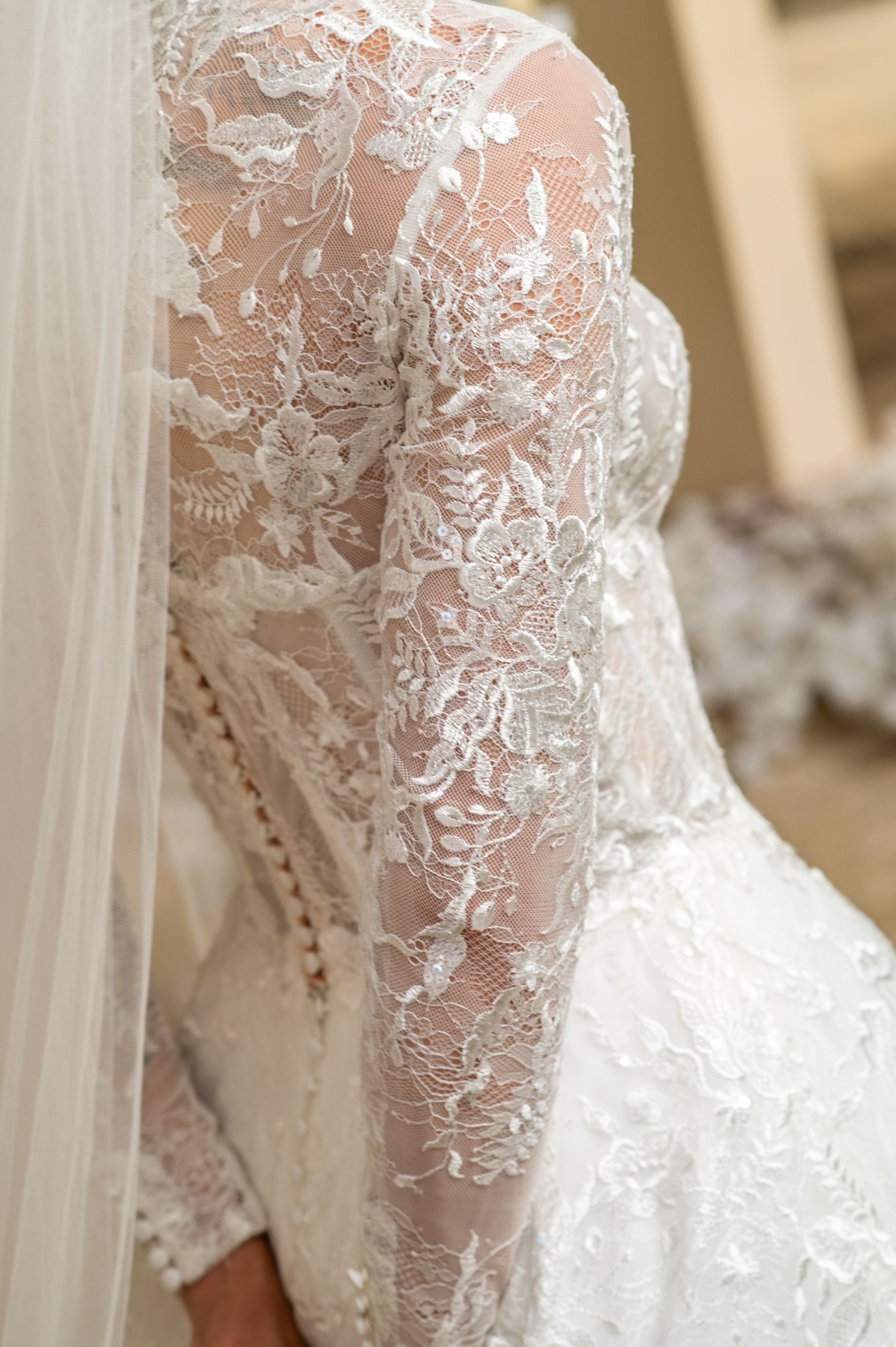 Editorial Primazia em Uberaba: Vestidos de Noiva 2026 e 2027 que unem elegância, modernidade e personalidade - 2 - 8