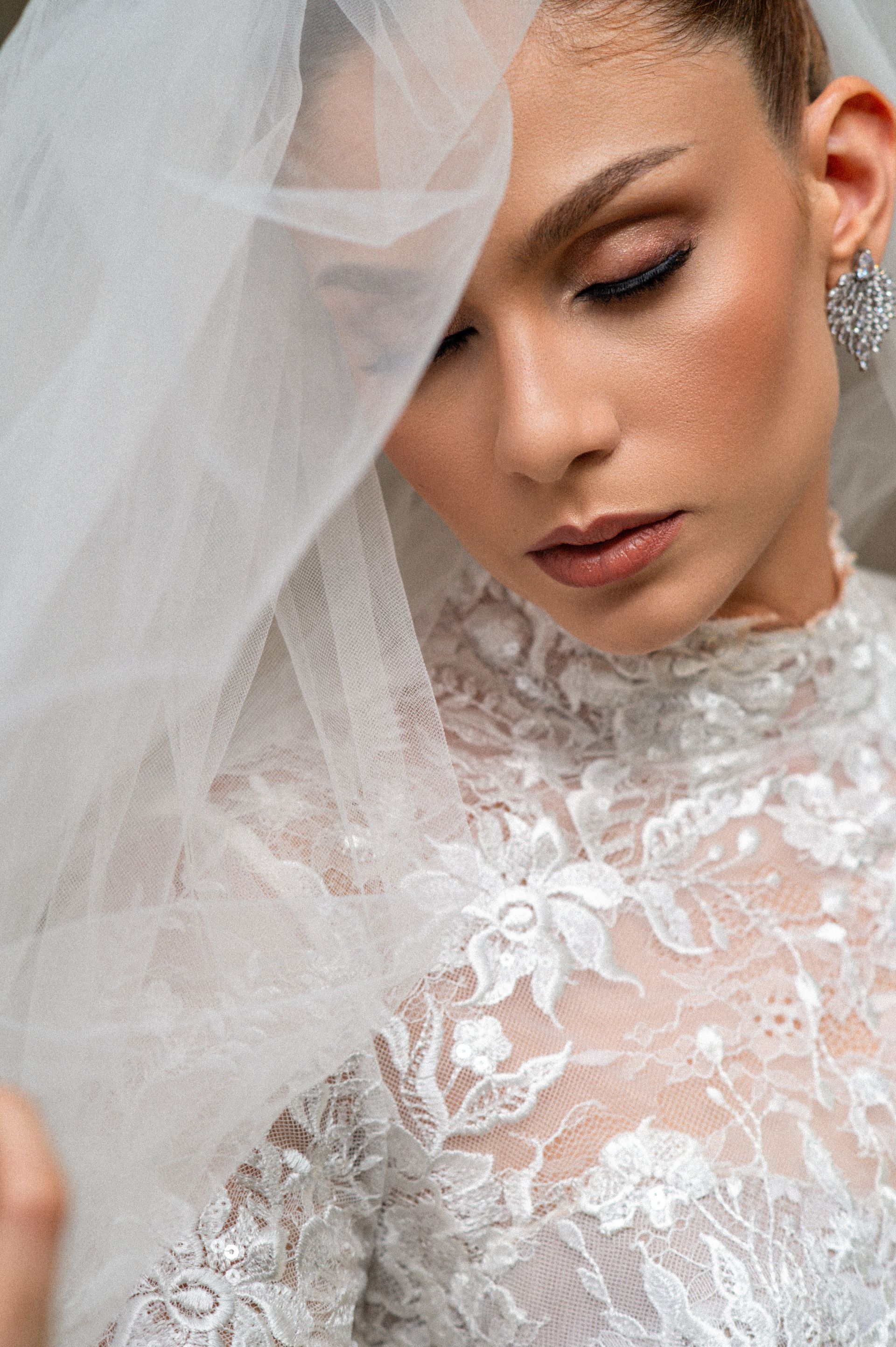 Editorial Primazia em Uberaba: Vestidos de Noiva 2026 e 2027 que unem elegância, modernidade e personalidade - 2 - 3
