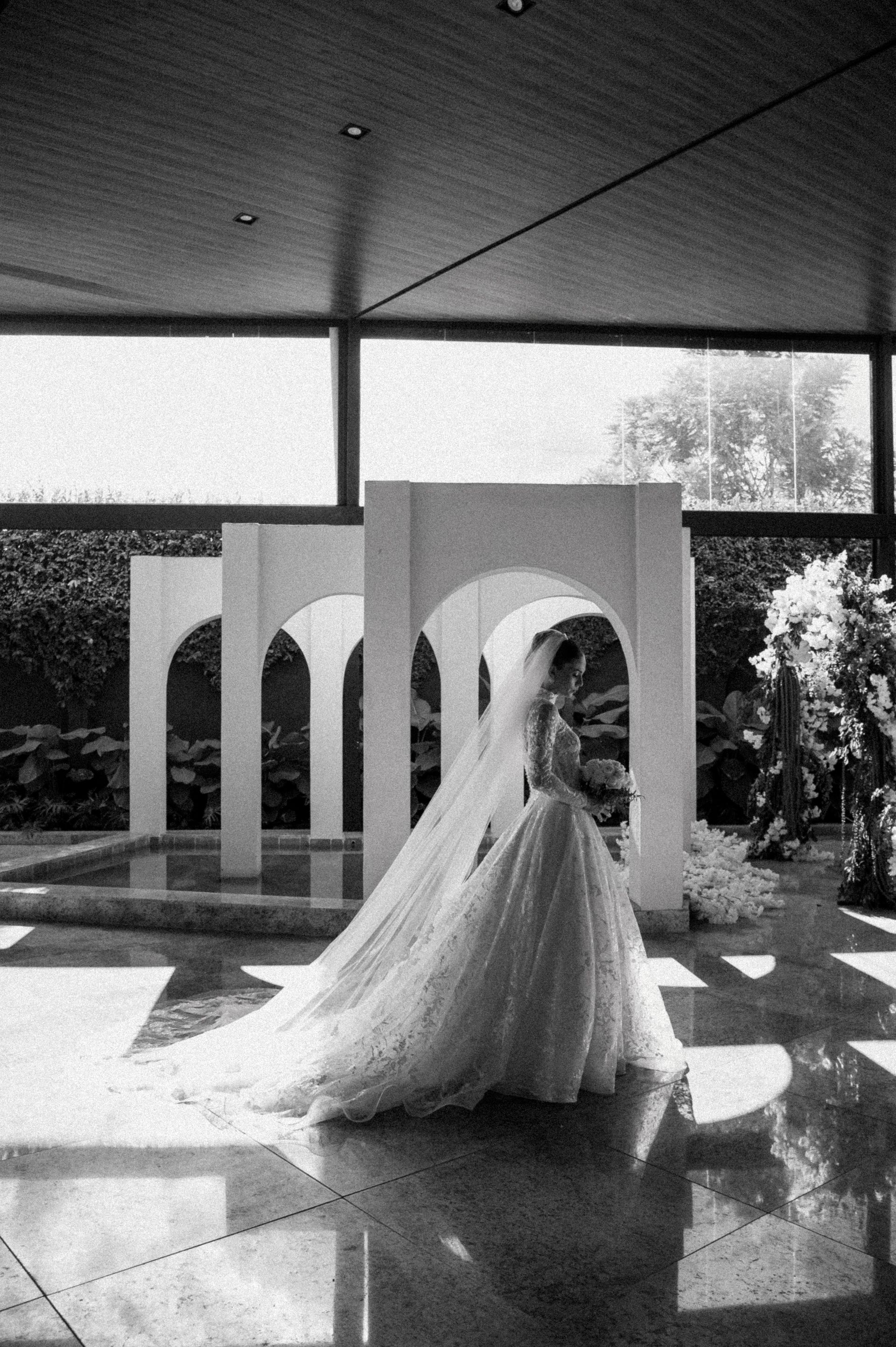 Editorial Primazia em Uberaba: Vestidos de Noiva 2026 e 2027 que unem elegância, modernidade e personalidade - 3 - 29