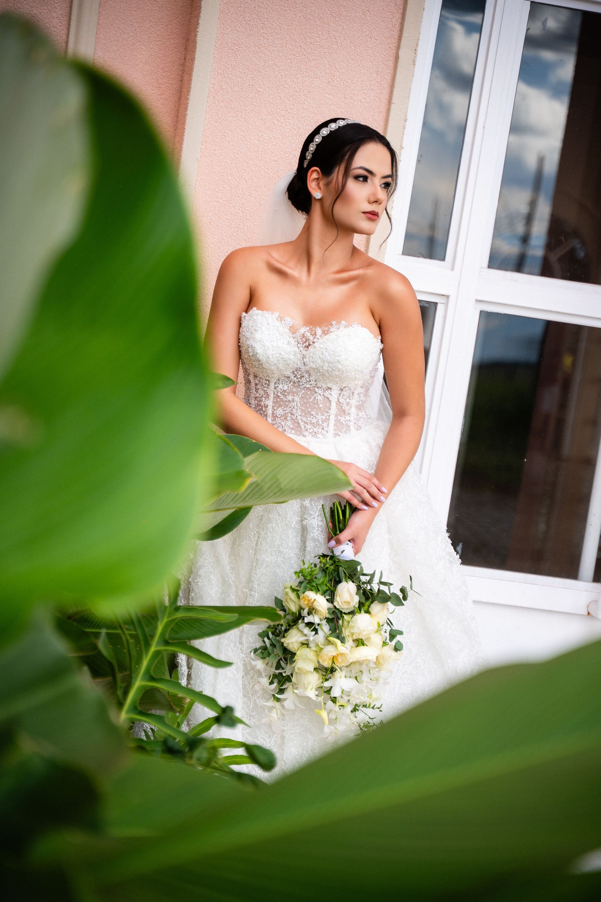 Editorial Primazia em Uberaba: Vestidos de Noiva 2026 e 2027 que unem elegância, modernidade e personalidade - 3 - 33