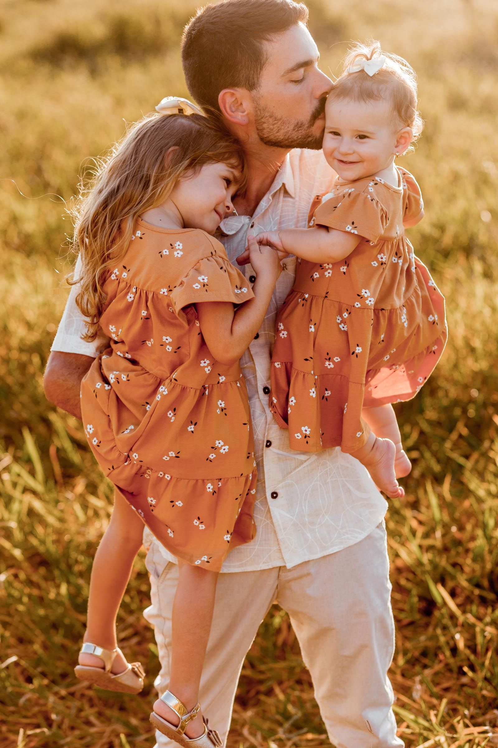 Neto, Juliana e filhas - 2 - 19