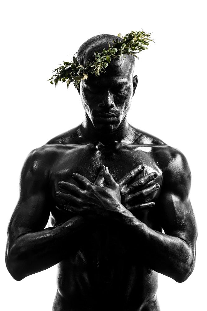 SANTO DE CABEÇA - COROAS - 3 - 0