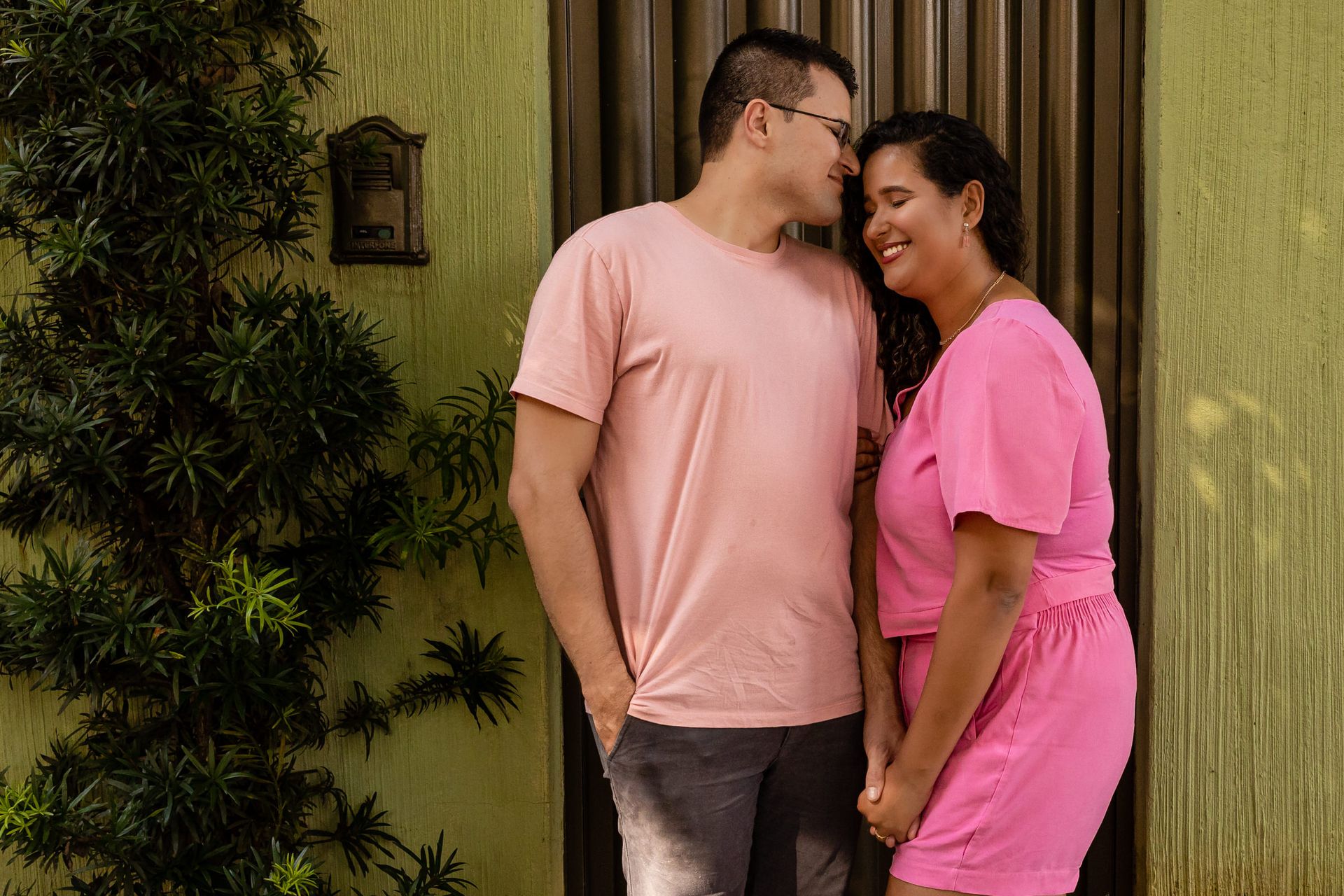 Iasmin & Arlan's Colorful Engagement Session in Belo Horizonte, Brazil - 2 - 2