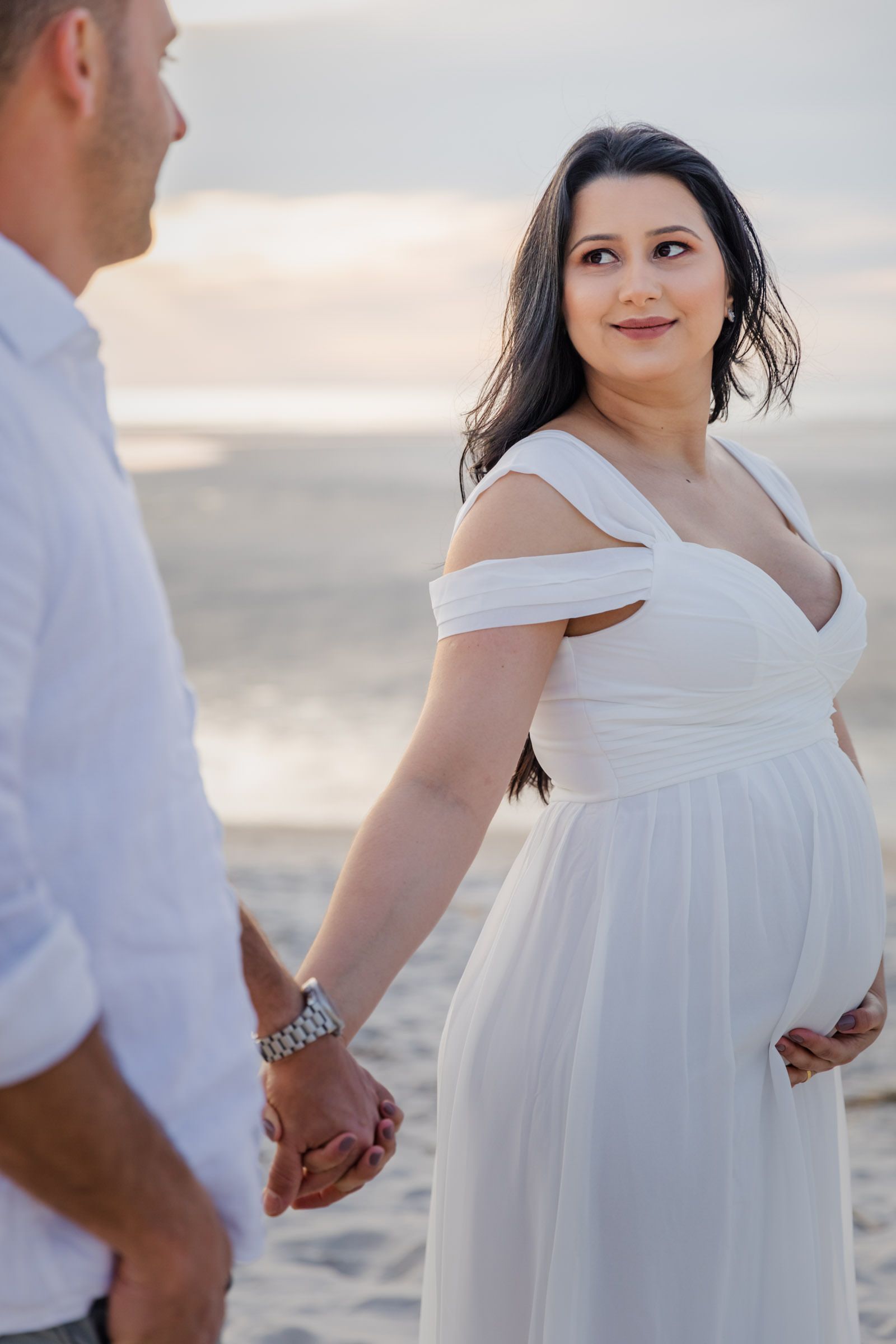 Oceanic Serenity: Ana's Maternity Shoot - 2 - 2