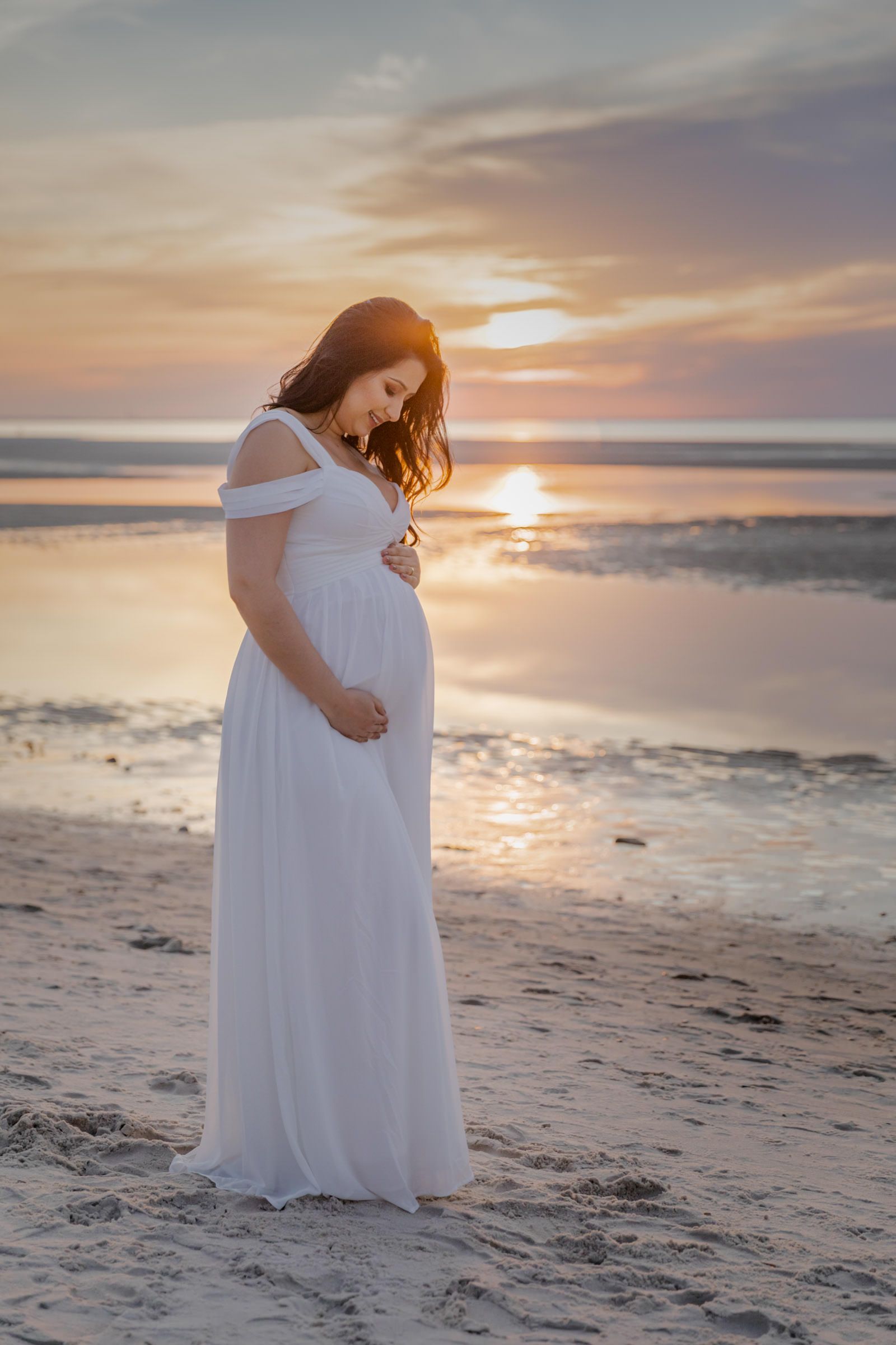 Oceanic Serenity: Ana's Maternity Shoot - 2 - 0