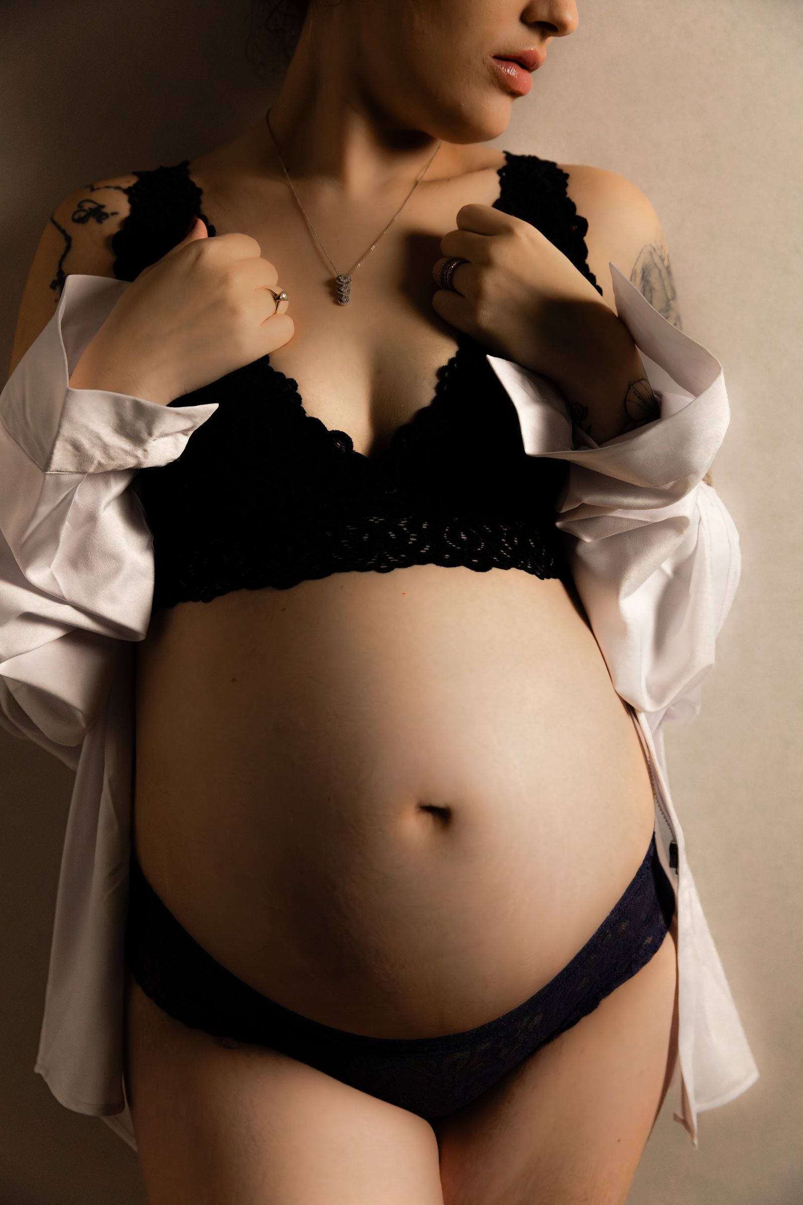 Serene Expectations: Nagila's Maternity Photoshoot - 2 - 0
