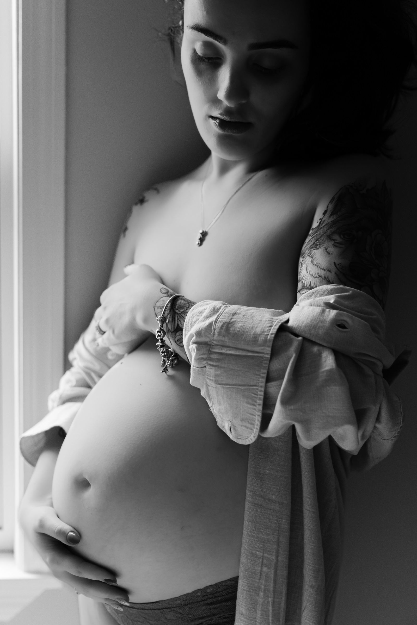 Serene Expectations: Nagila's Maternity Photoshoot - 2 - 0