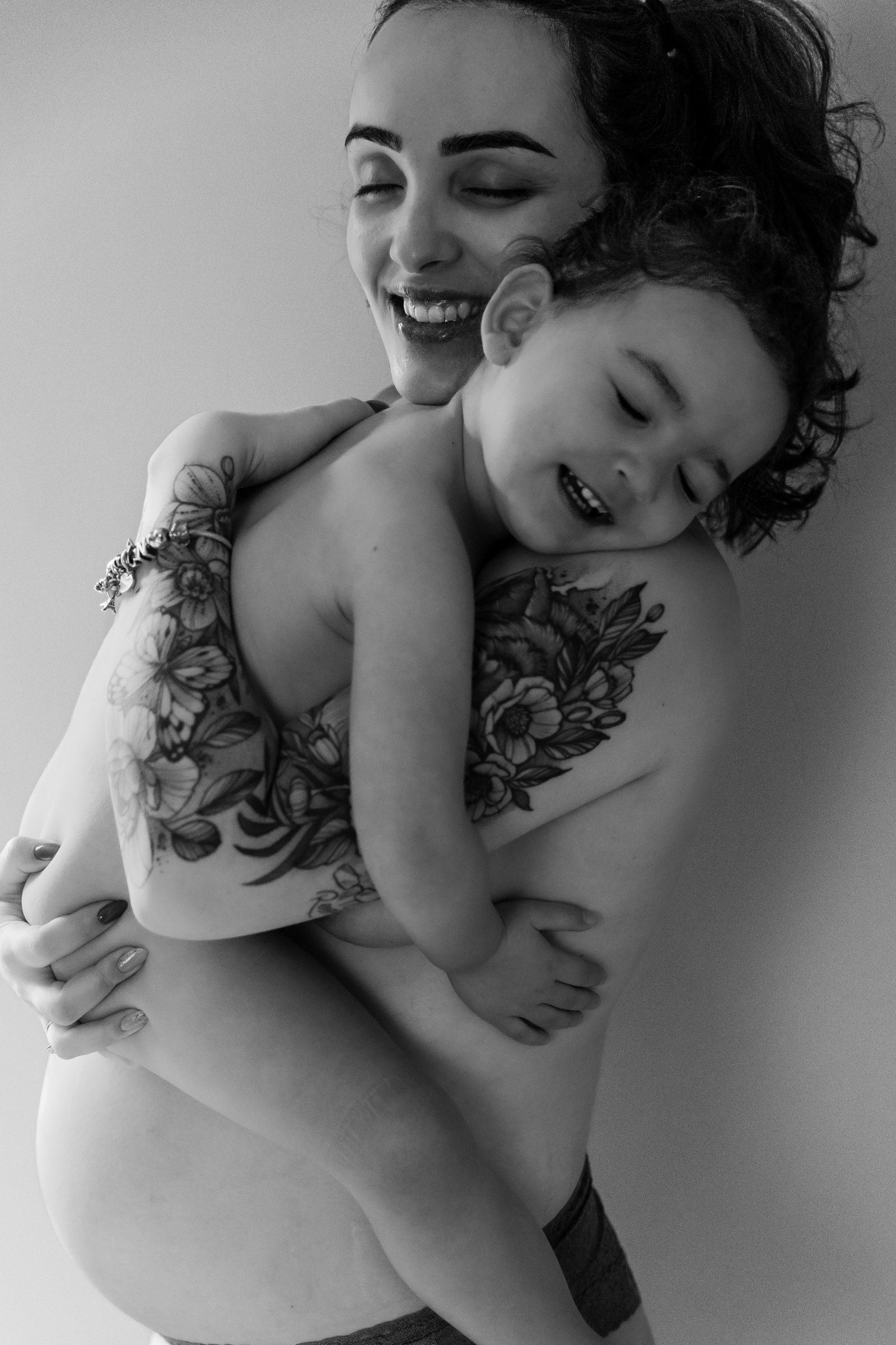 Serene Expectations: Nagila's Maternity Photoshoot - 2 - 1