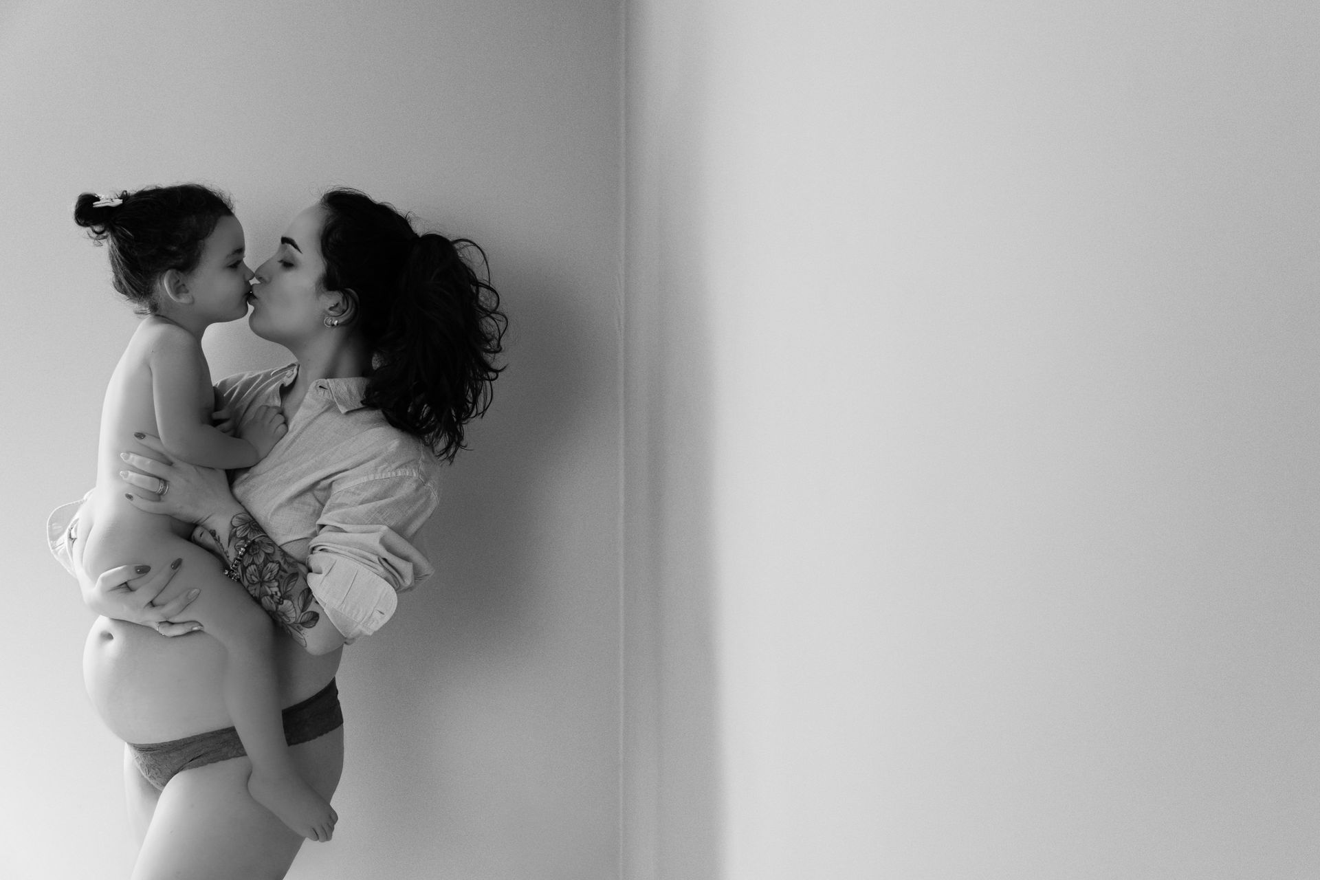 Serene Expectations: Nagila's Maternity Photoshoot - 2 - 2