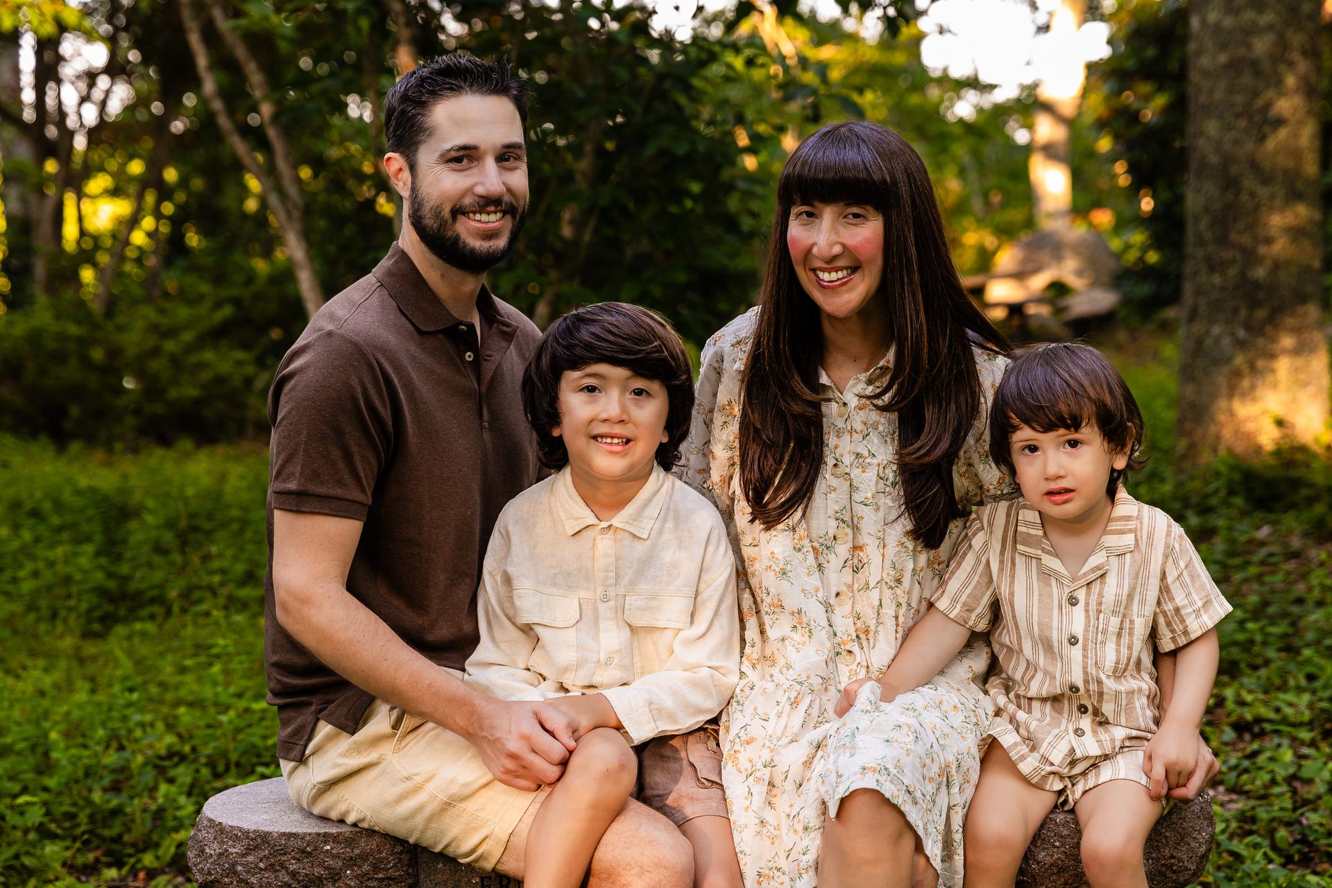 Sunset Smiles: The Hunts Family’s Fun-Filled Session at Spohr Gardens - 2 - 0