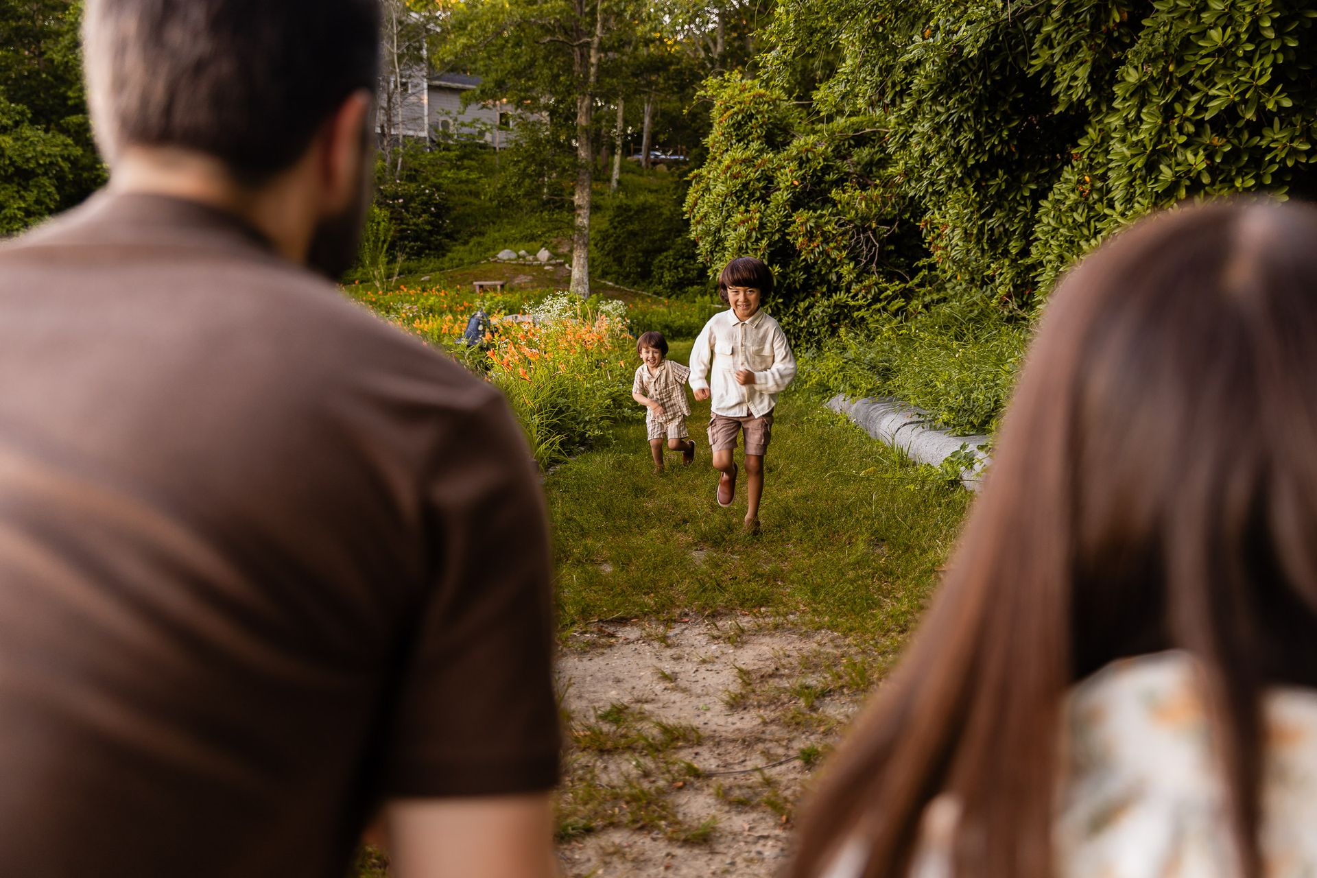 Sunset Smiles: The Hunts Family’s Fun-Filled Session at Spohr Gardens - 2 - 2