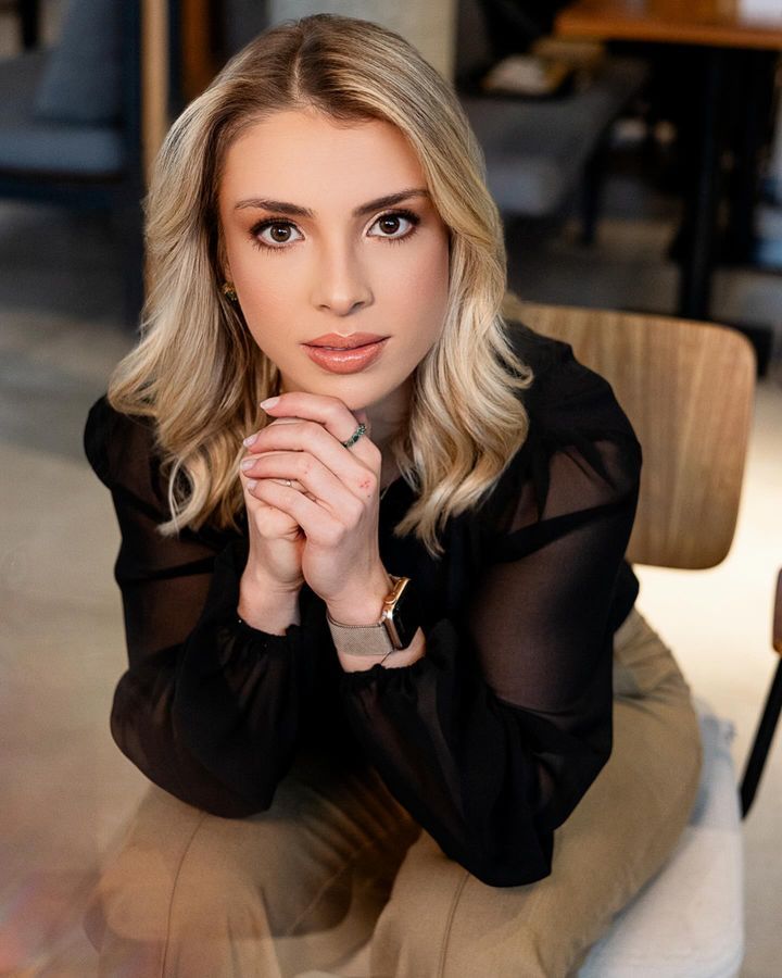 Ensaio de posicionamento profissional Dra Rafaela - Cópia - 1 - 43