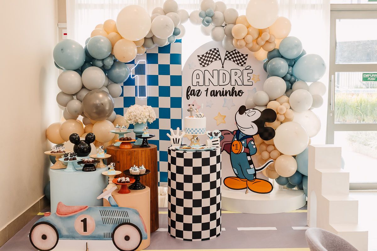 André conta 1 - 2 - 4