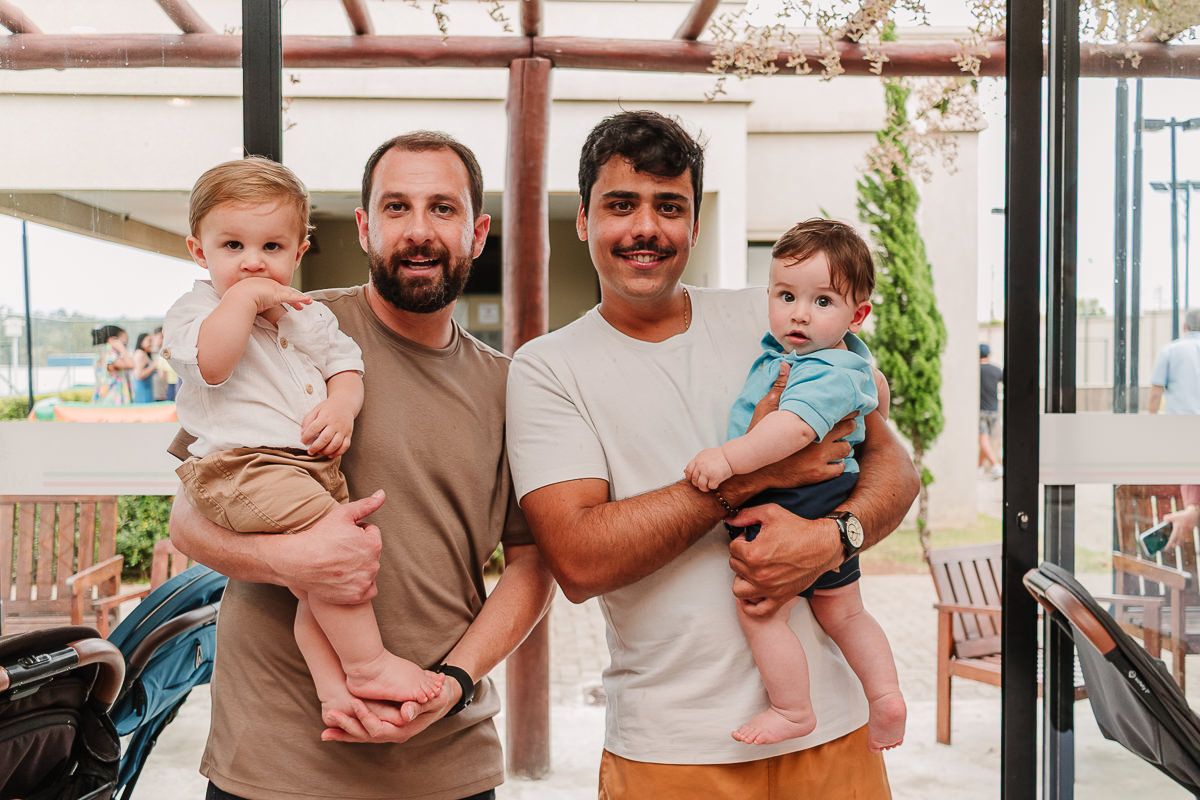 Antônio – 4 anos & João – 1 ano - 2 - 32