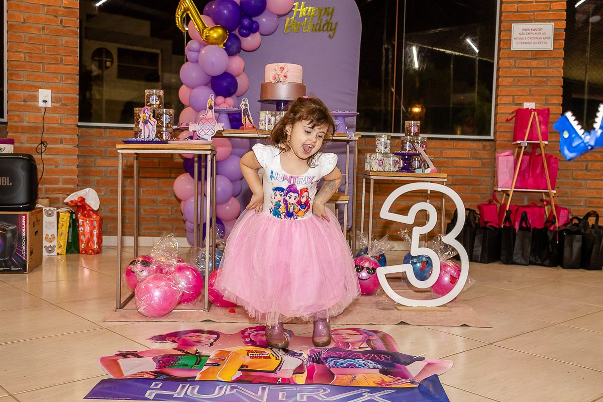 Matheus 8 & Maria 3 anos - 2 - 0