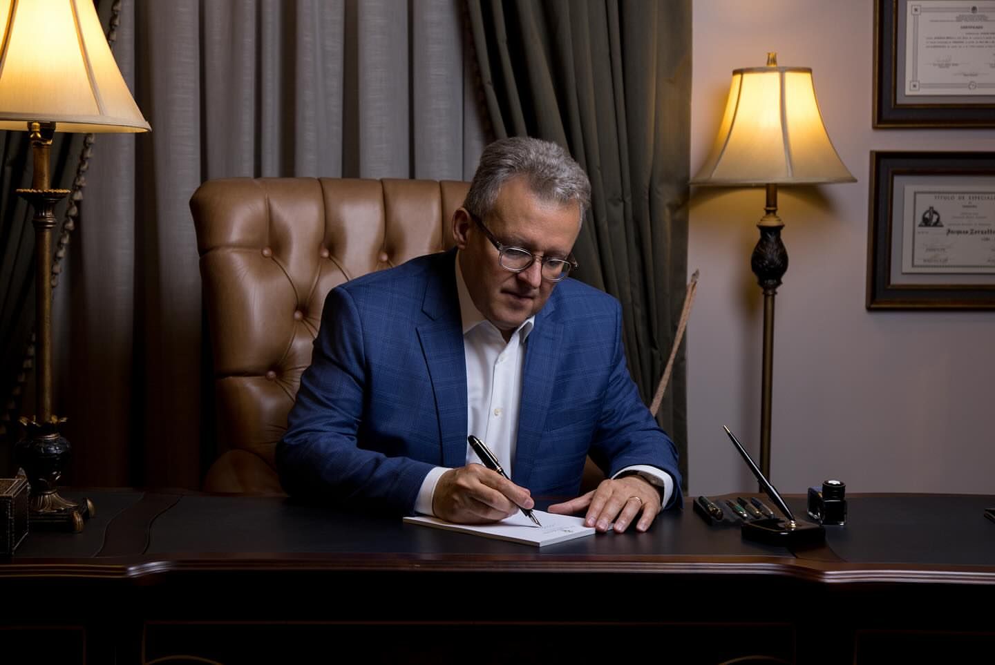 RETRATOS CORPORATIVOS - 1 - 2