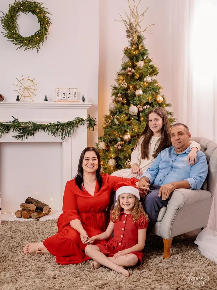 Ensaio fotográfico de Natal no estúdio em Capitão - Natal 2025 - 2 - 4
