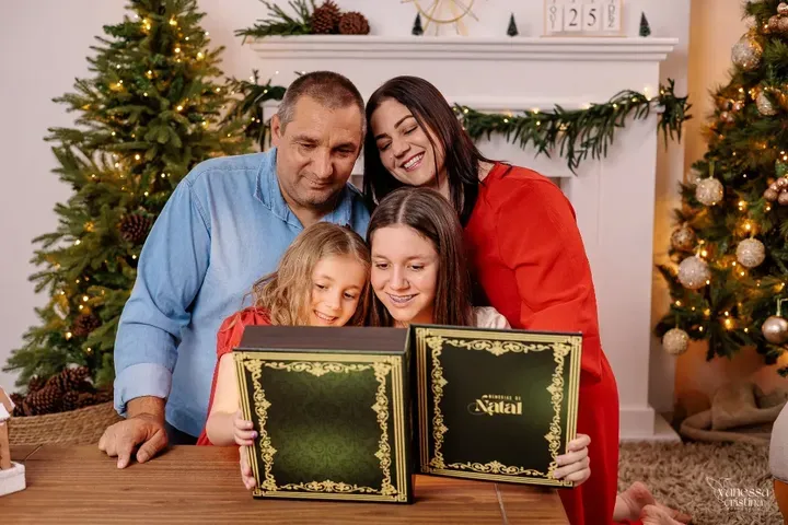 Ensaio fotográfico de Natal no estúdio em Capitão - Natal 2025 - 2 - 0