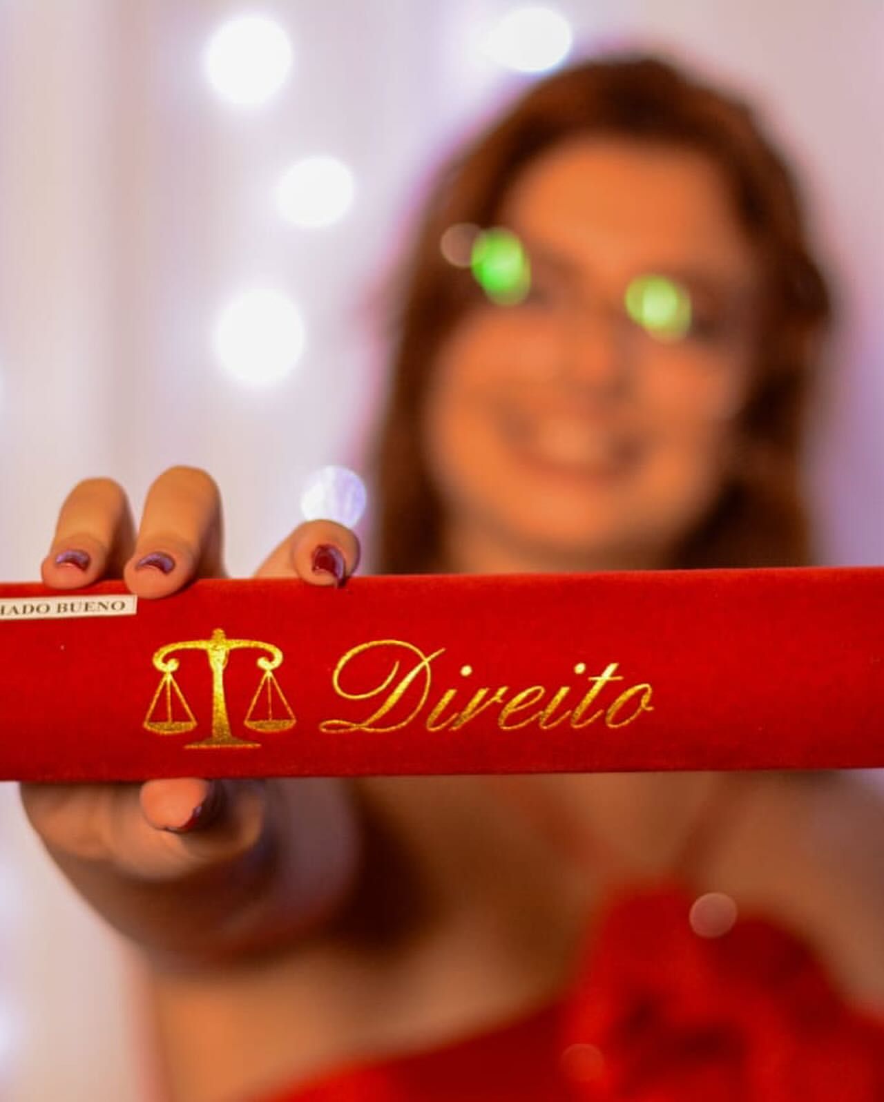 Capturamos momentos autênticos com naturalidade, espontaneidade e emoção. - Slide 11