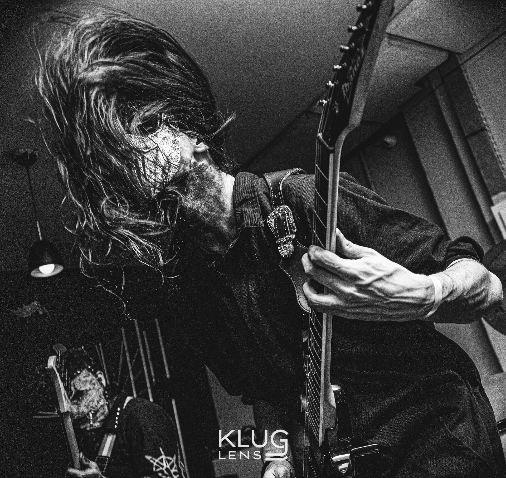 "Transformando música em memórias visuais." - Slide 2