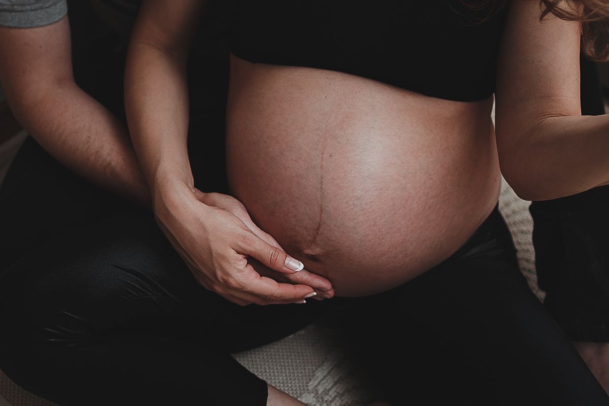 Ju e Douglas à espera do Léo - 1 - 23