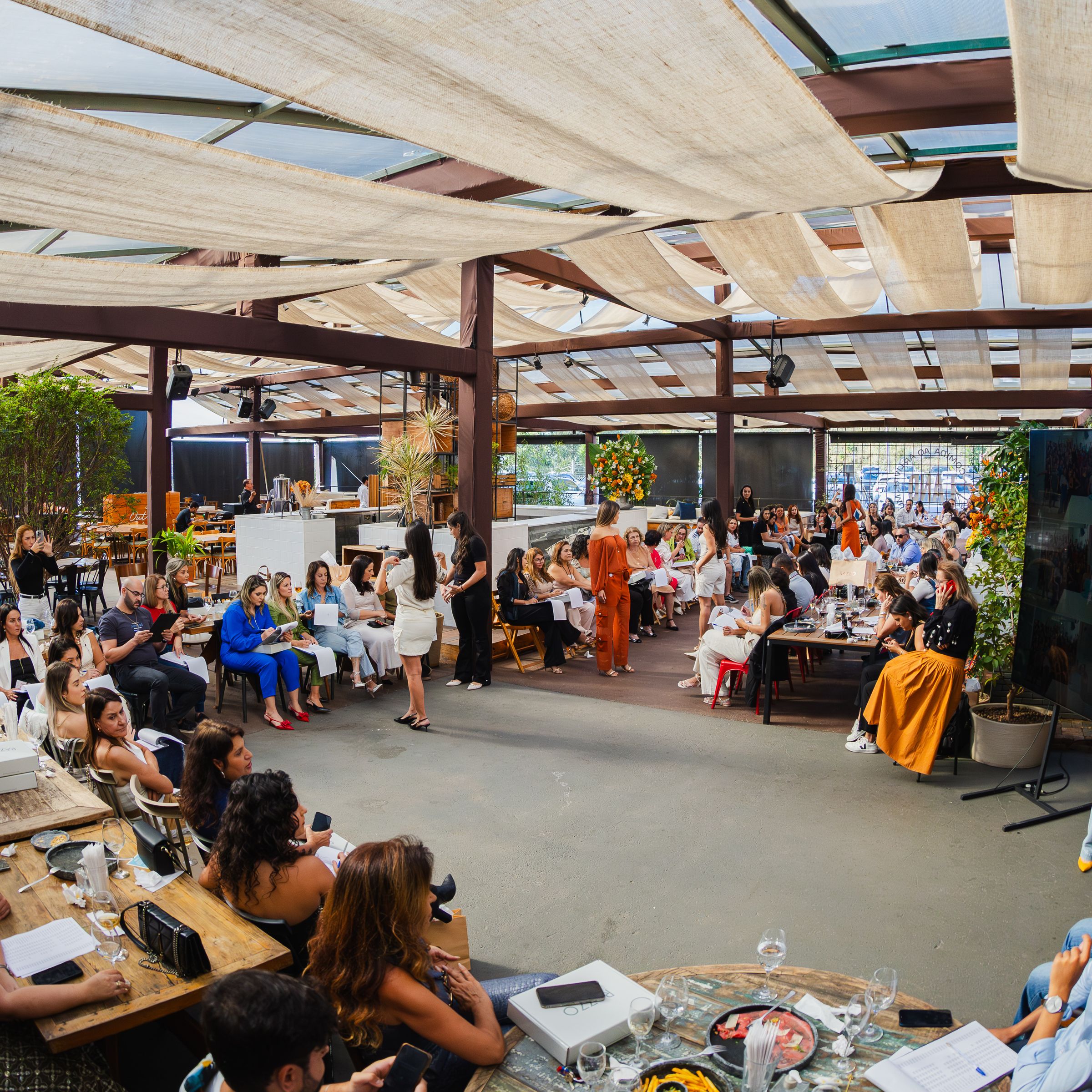 Convenção de Empresas - 1 - 56