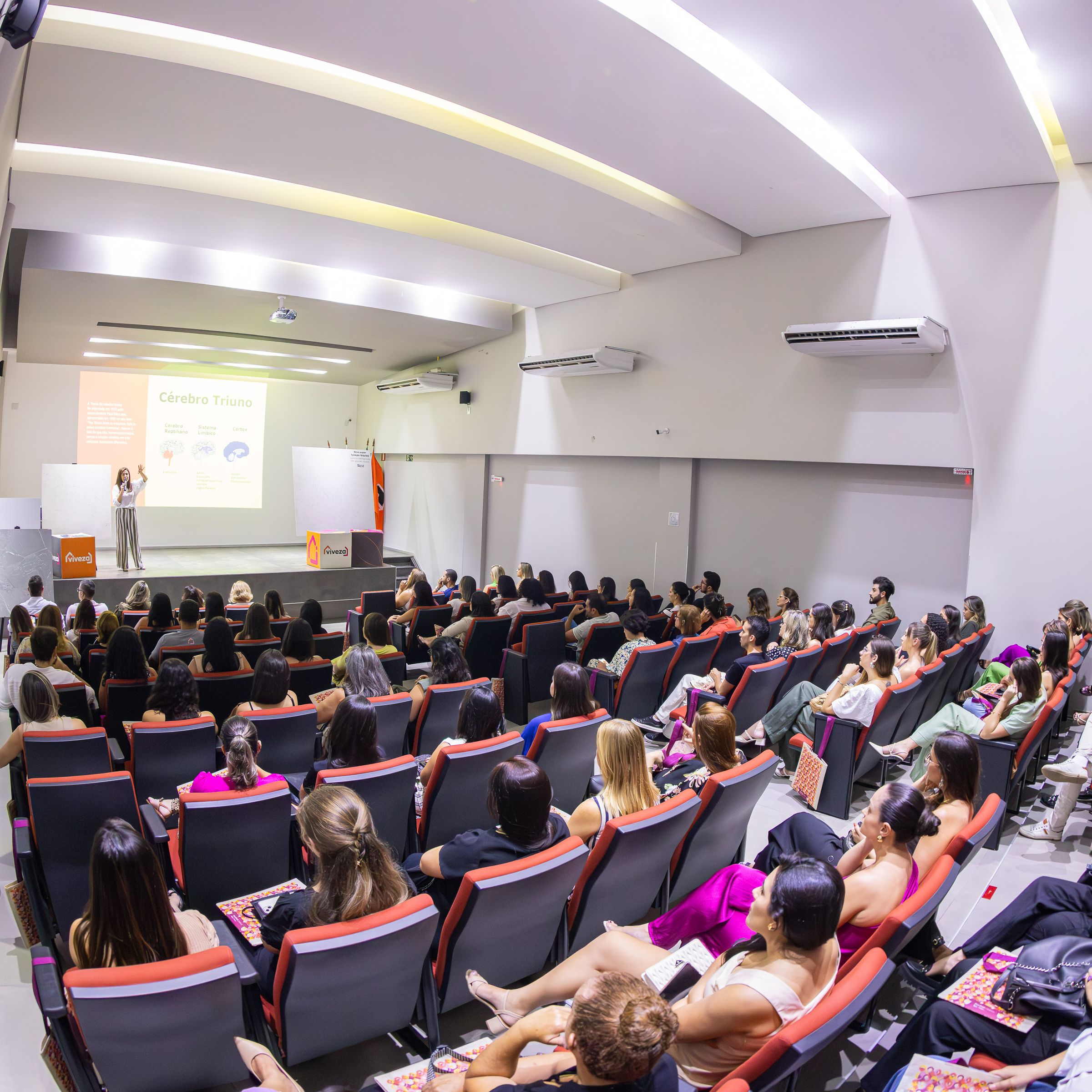 Convenção de Empresas - 1 - 0