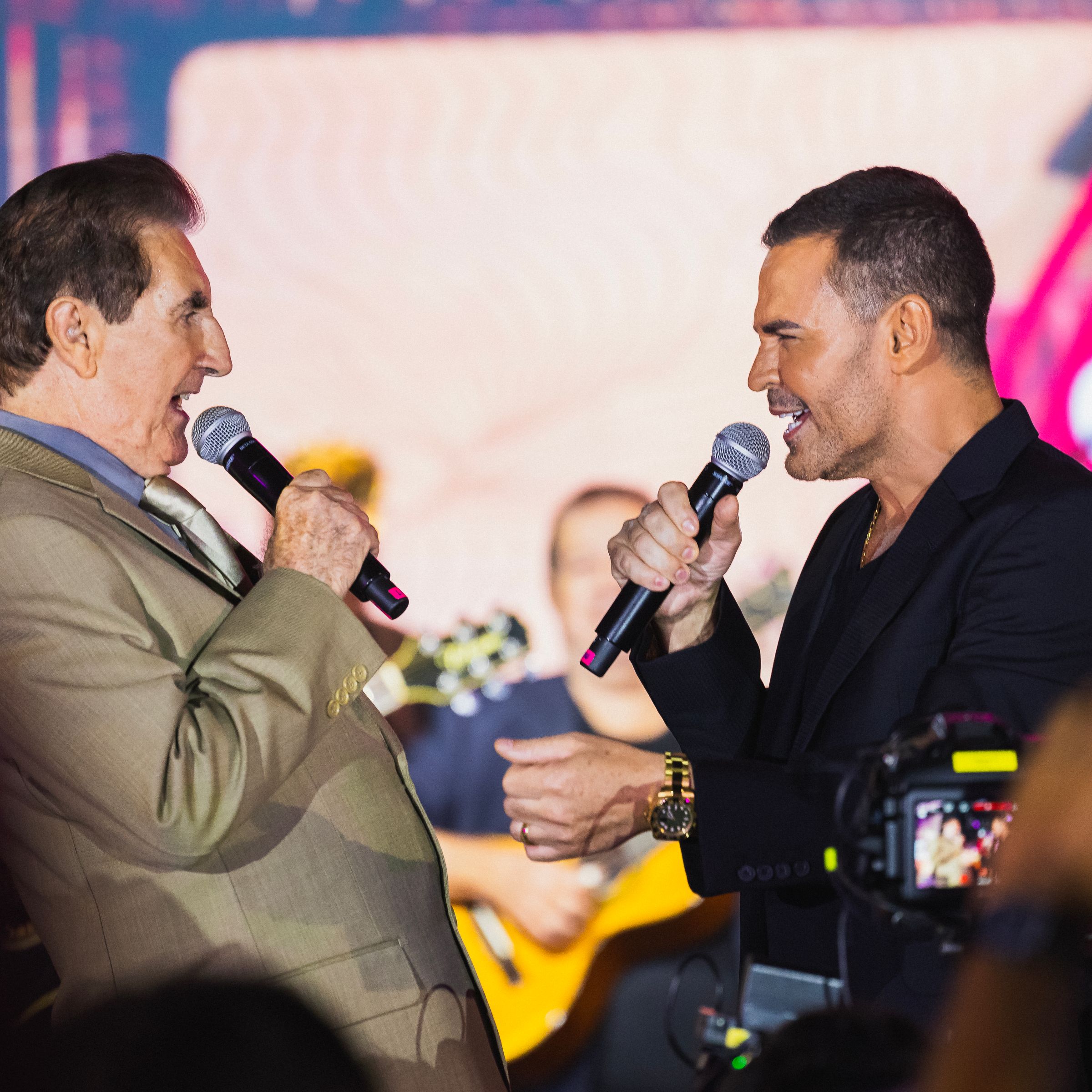 DVDs e Artistas - 1 - 24