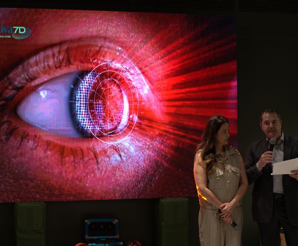 Refrativa 7D usa laser e Inteligência Artificial para corrigir miopia /refrativa-7d-usa-laser-e-inteligencia-artificial-para-corrigir-miopia