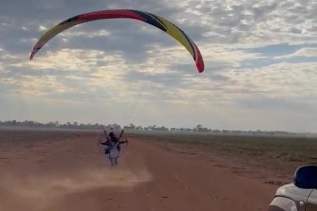 É possível voar 500km de paramotor? /e-possivel-voar-500km-de-paramotor