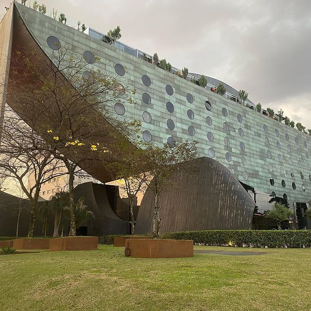 Tours August 2022 - 25