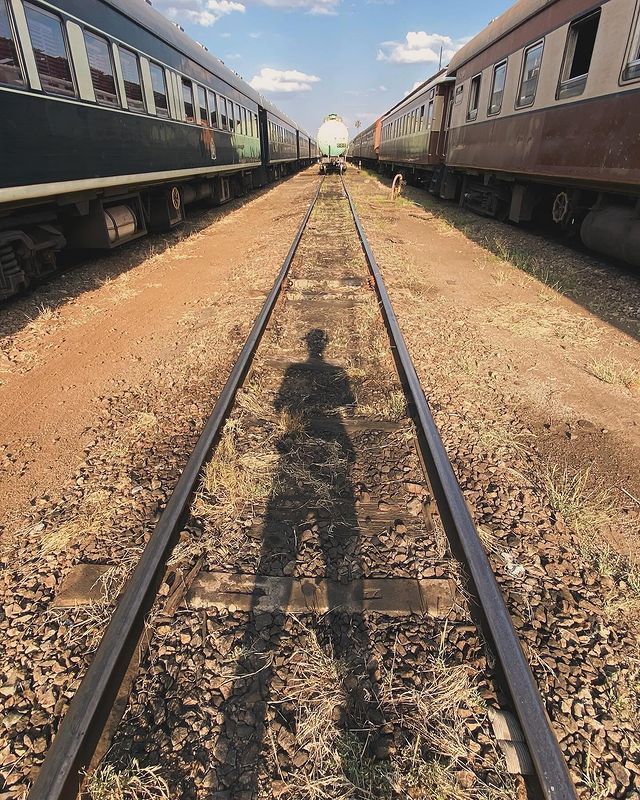 A spectacular end enriching new series for GloboPlay, Brazil. Produced by EDIA.etc. Documenting the fenomenal logistics ofThe most luxurious train, ROVOS RAIL, in the world. An extraordinary finish at the Victoria Falls 🤩 - 7