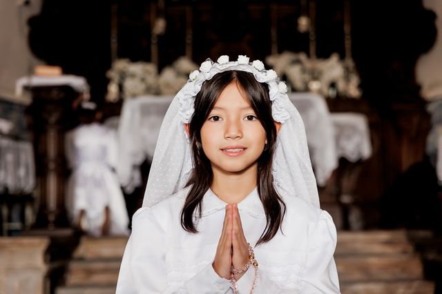 Primeira Comunhão da Naomi no Ourteiro da Glória /primeira-comunhao-da-naomi-no-ourteiro-da-gloria