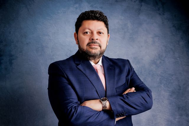 Guia para Preparação de Ensaio de Retratos Profissionais em Estúdio por Dani Paiva /guia-para-preparacao-de-ensaio-de-retratos-profissionais-em-estudio-por-dani-paiva