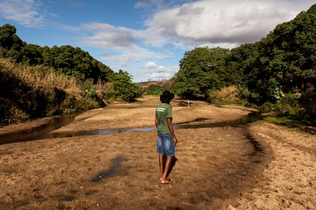 THE HUMAN AND ENVIRONMENTAL COST OF LITHIUM:A long-term investigation into the silent environmental and social challenges surrounding lithium extraction in Brazil, by Priscila Ribeiro. /the-human-and-environmental-cost-of-lithiuma-long-term-investigation-into-the-silent-environmental-and-social-challenges-surrounding-lithium-extracti