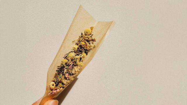 Kumbaya: o que é e como usar o blend com cannabis /kumbaya-o-que-e-e-como-usar-o-blend-com-cannabis