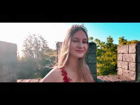 Debutante Katrine - Ensaio Castelo Britânico /debutante-katrine-ensaio-castelo-britanico