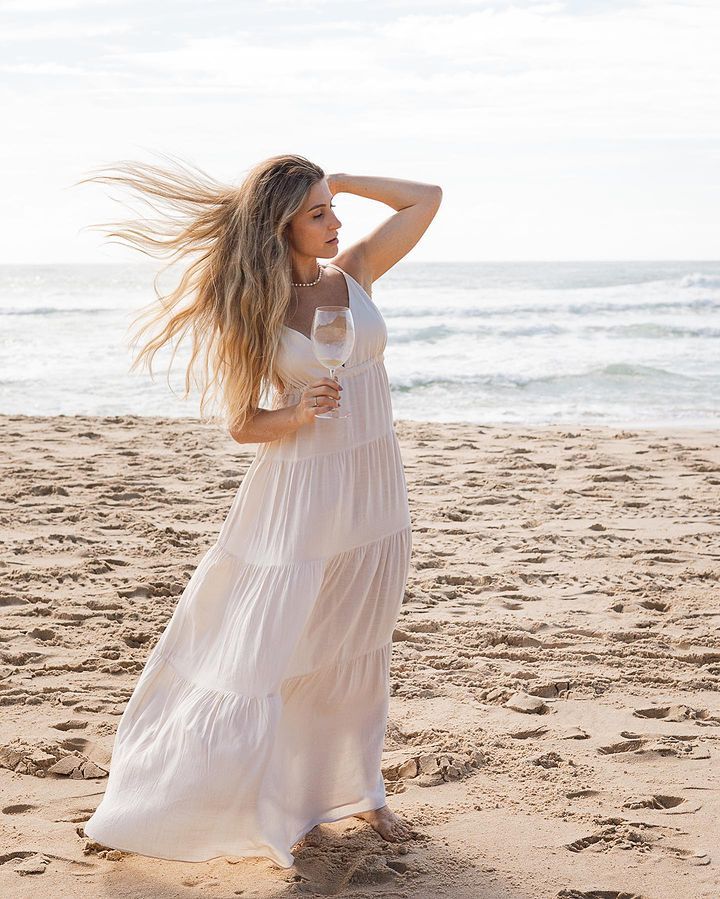 Sintia ama a praia, o sol, um bom vinho, apreciar a natureza - 3