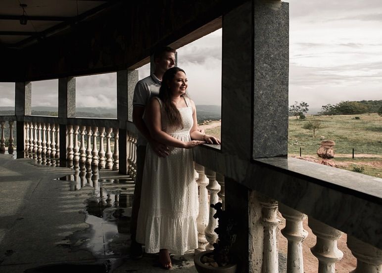 vista incrível de um castelo na 163 MT - 3