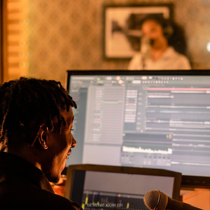 Ensaio Pré-Wedding de Ester e Douglas - O AMOR EM FORMA DE MÚSICA - 2 - 1