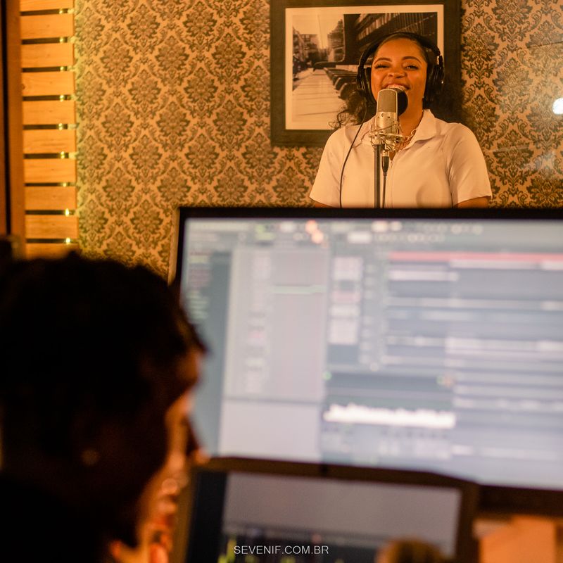 Ensaio Pré-Wedding de Ester e Douglas - O AMOR EM FORMA DE MÚSICA - 2 - 0