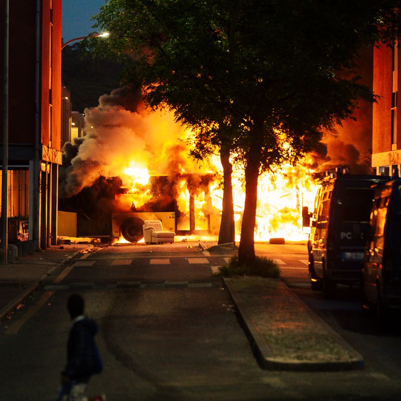 Protestos Bairro Zambujal - 3 - 2