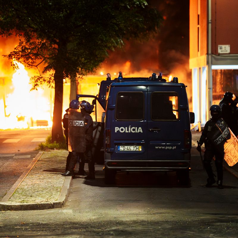 Protestos Bairro Zambujal - 3 - 0